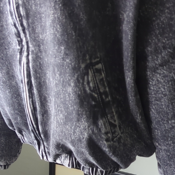 RSQ Mens Washed Cropped Denim Jacket - Picture 5 of 11